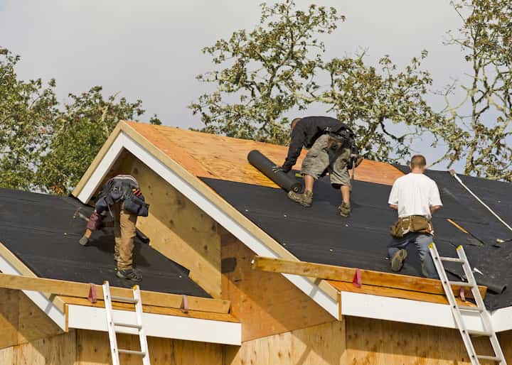 Professional roofers in Newnan